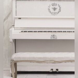 Iron Orchid Designs (IOD) Queen Bee Decor Stamp Set 12”x12” New Low Price!